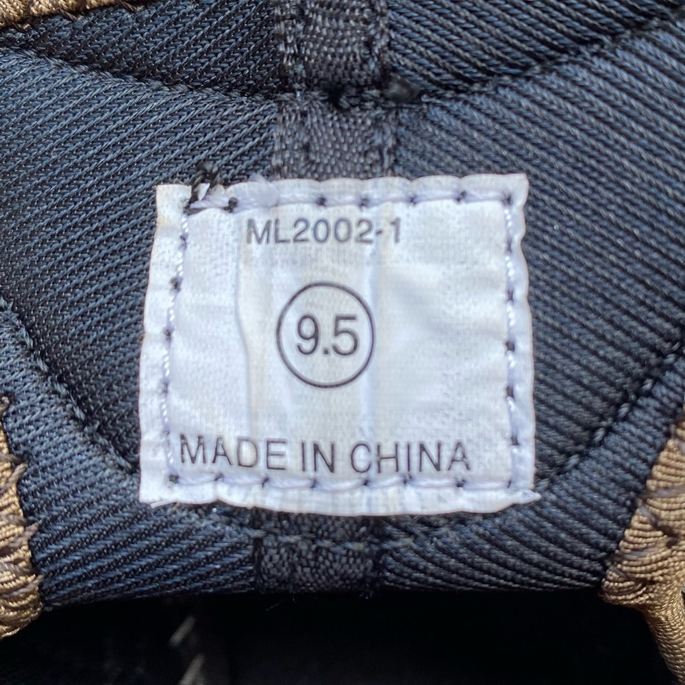 Lakes Rivers Memory Foam Sandals - Picture 10 of 10